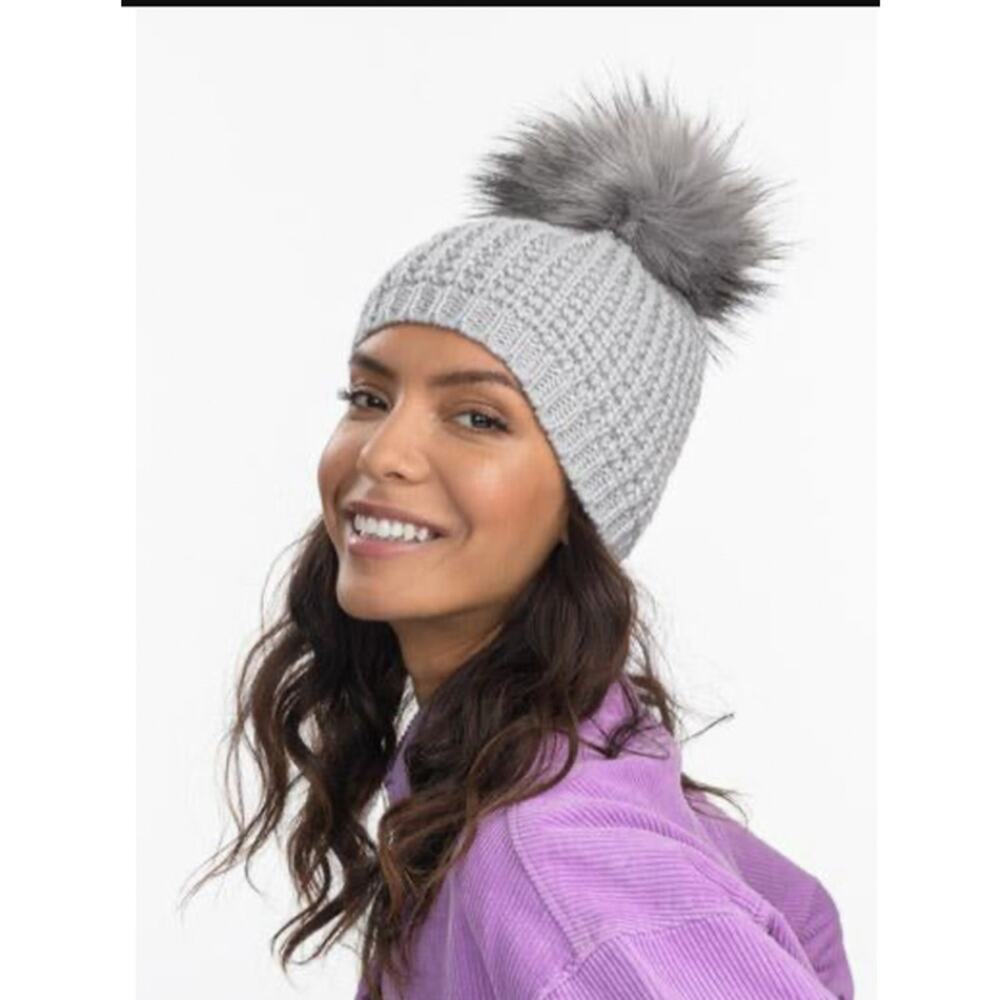 Kyi Kyi Faux Fur Beanie in‎ Gray New